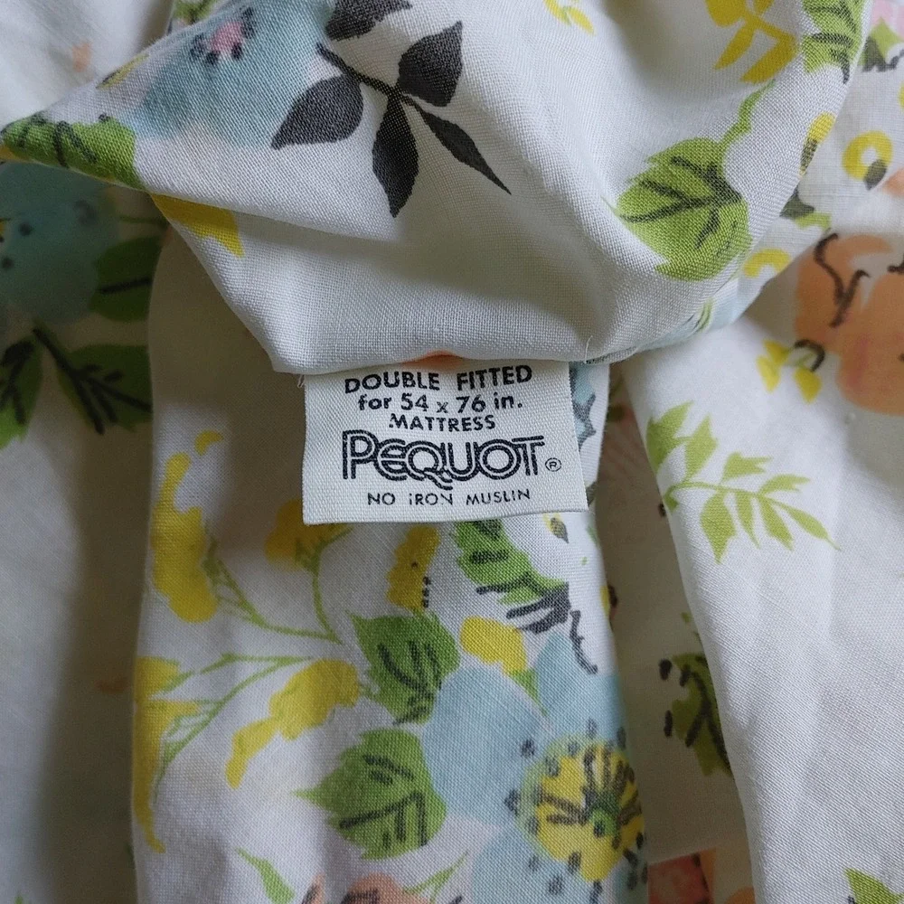 Vintage Pequot Floral Double Full Sheet Set Pink Yellow Blue Daisy Muslin USA